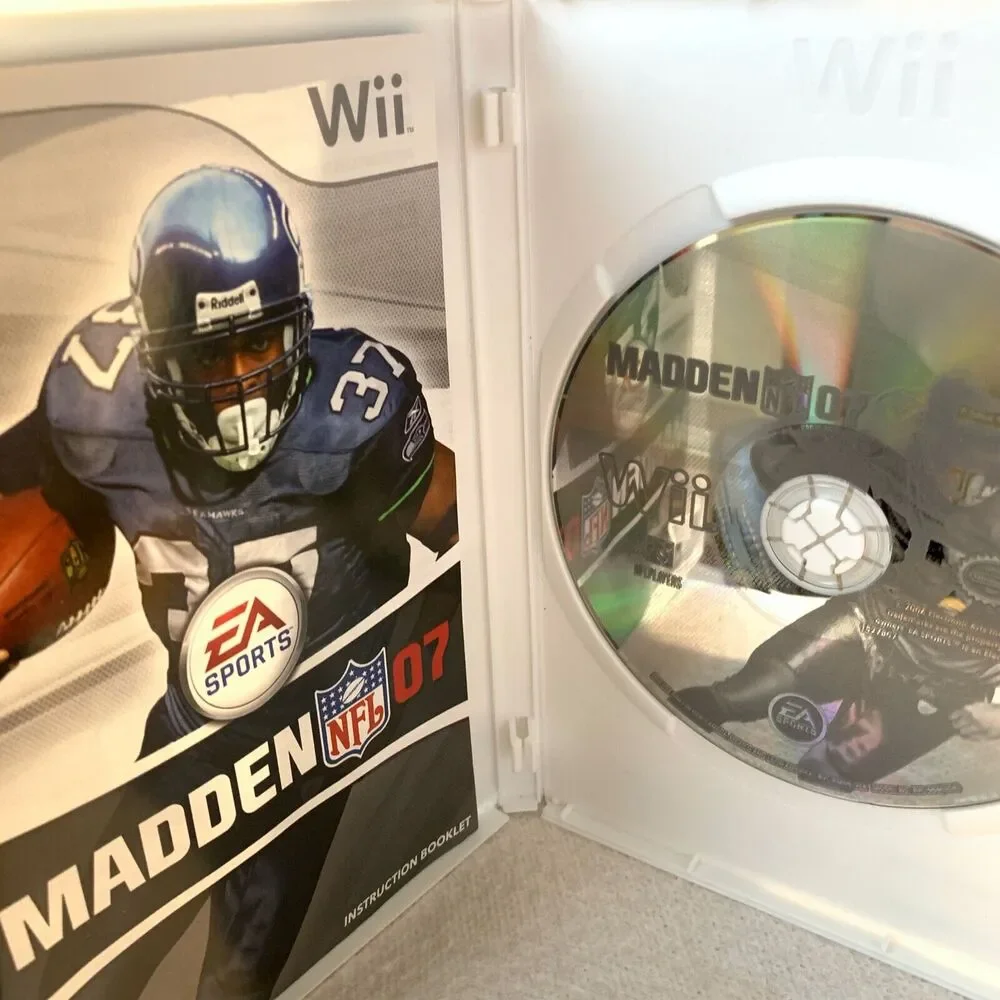 Madden NFL 07 (Nintendo Wii, 2006)